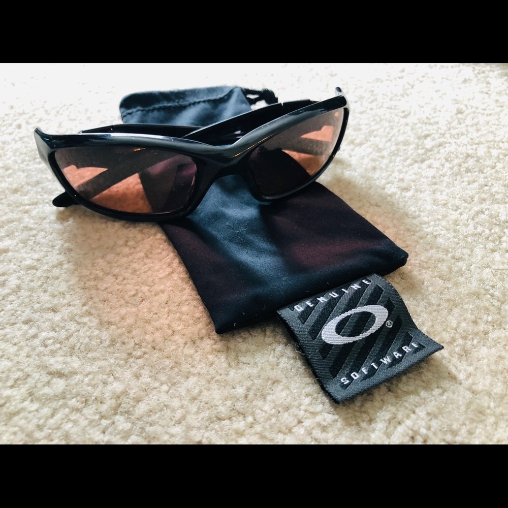 Oakley Stylish men's glasses